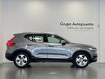 Volvo XC40 MOMENTUM miniatura 3