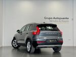 Volvo XC40 MOMENTUM miniatura 5