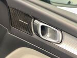 Volvo XC40 MOMENTUM miniatura 37