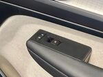 Volvo XC40 MOMENTUM miniatura 38