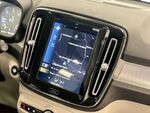 Volvo XC40 MOMENTUM miniatura 39