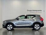 Volvo XC40 MOMENTUM miniatura 6