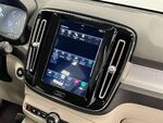 Volvo XC40 MOMENTUM miniatura 43