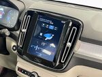 Volvo XC40 MOMENTUM miniatura 44