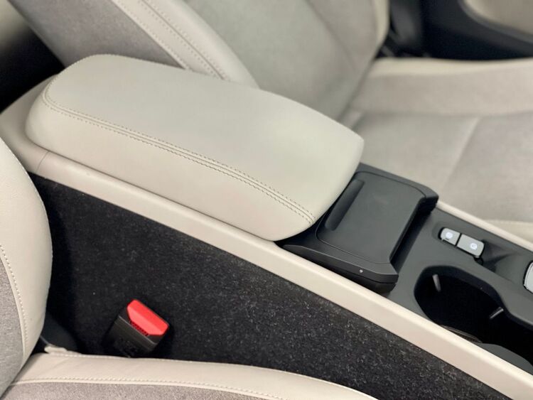 Volvo XC40 MOMENTUM foto 49