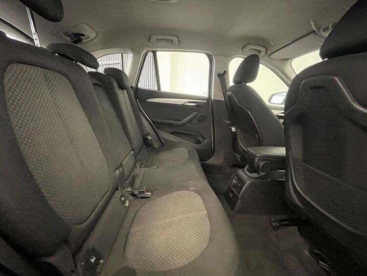 BMW X1 SDRIVE 18D foto 44