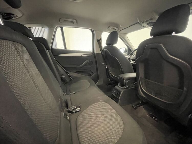 BMW X1 SDRIVE 18D foto 45