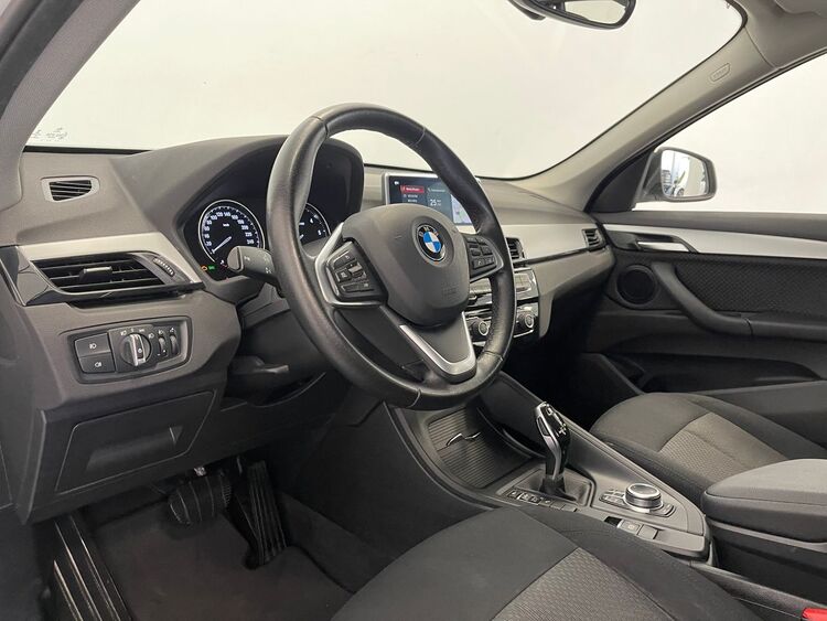 BMW X1 SDRIVE 18D foto 8