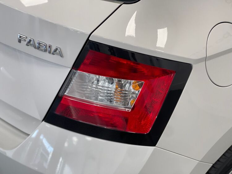 Skoda Fabia AMBITION foto 42