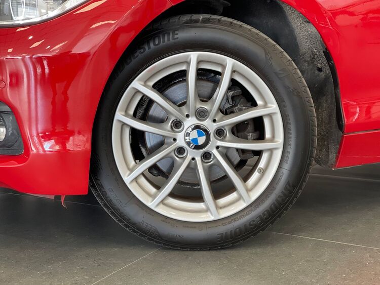BMW Serie 1 116D foto 41