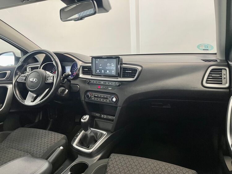 Kia Ceed DRIVE foto 12