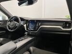 Volvo XC-60 R DESIGN miniatura 11
