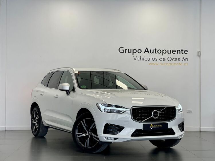 Volvo XC-60 R DESIGN foto 2