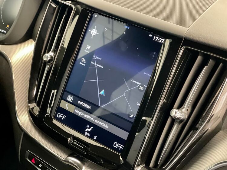 Volvo XC-60 R DESIGN foto 36