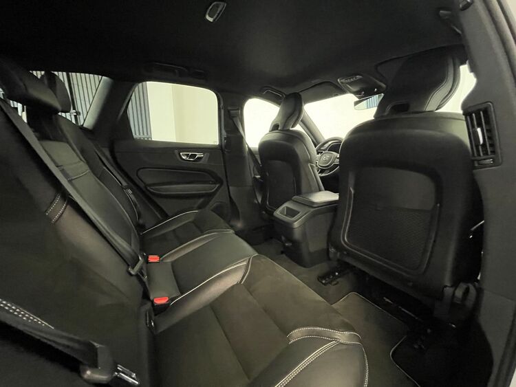 Volvo XC-60 R DESIGN foto 48