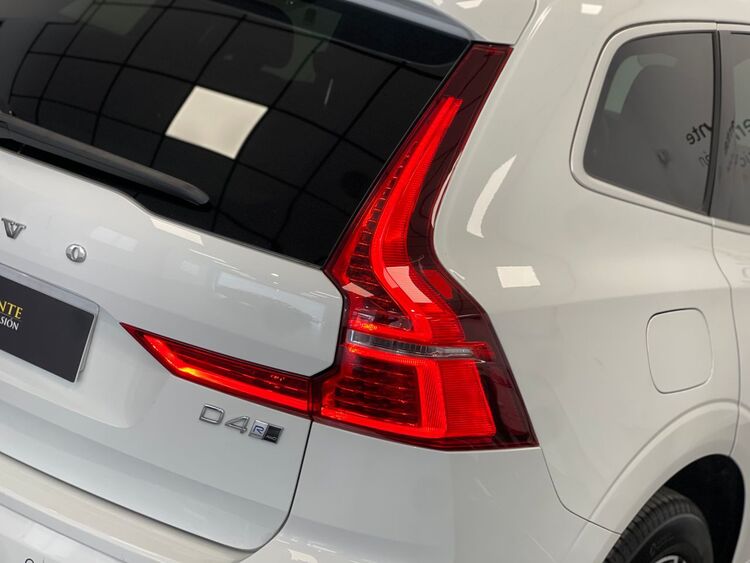 Volvo XC-60 R DESIGN foto 51