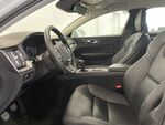 Volvo V60 MOMENTUM miniatura 16