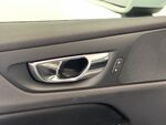 Volvo V60 MOMENTUM miniatura 18