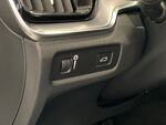 Volvo V60 MOMENTUM miniatura 20