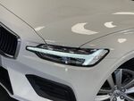 Volvo V60 MOMENTUM miniatura 53