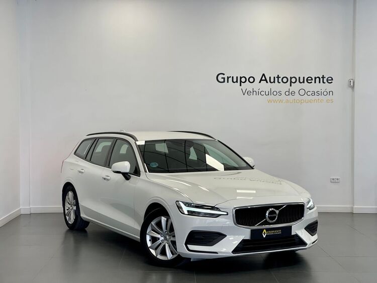 Volvo V60 MOMENTUM foto 2