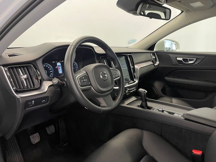 Volvo V60 MOMENTUM foto 14