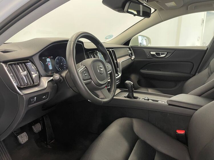 Volvo V60 MOMENTUM foto 15