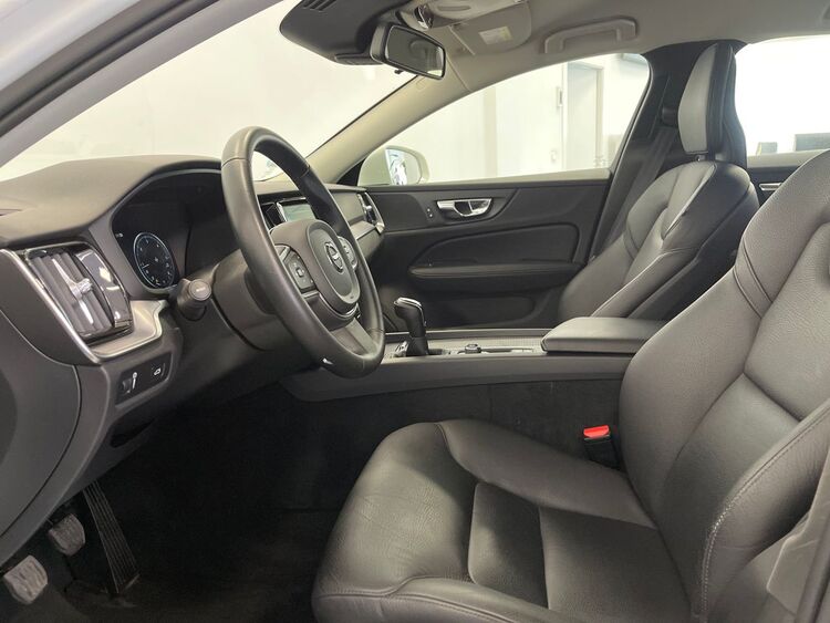 Volvo V60 MOMENTUM foto 16