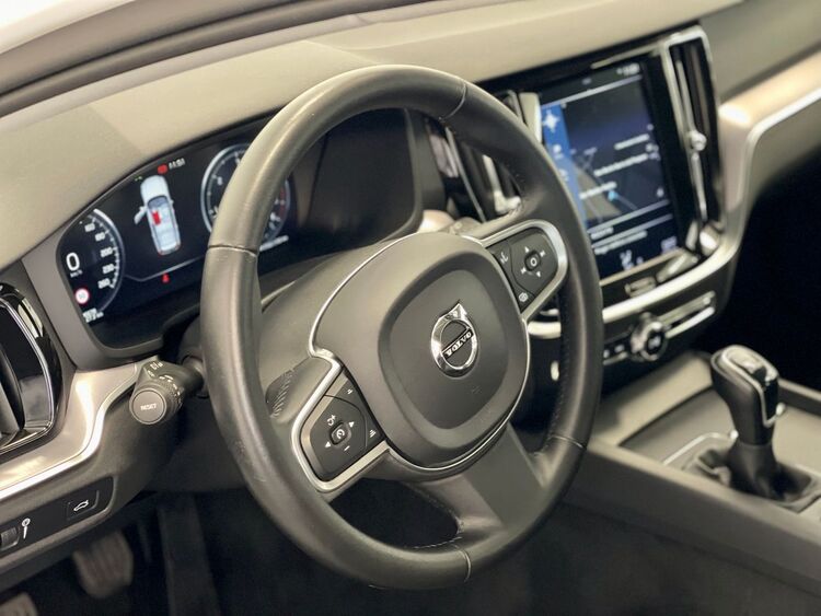 Volvo V60 MOMENTUM foto 21