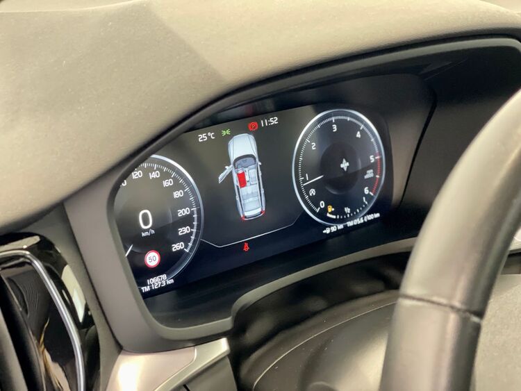 Volvo V60 MOMENTUM foto 23