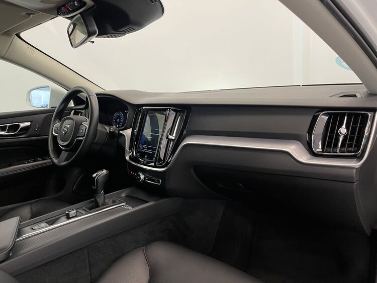 Volvo V60 MOMENTUM foto 33