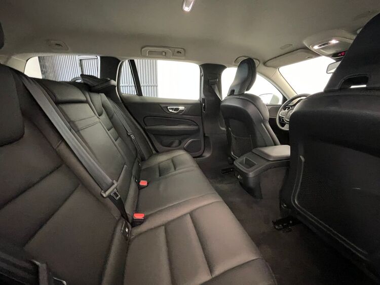Volvo V60 MOMENTUM foto 49