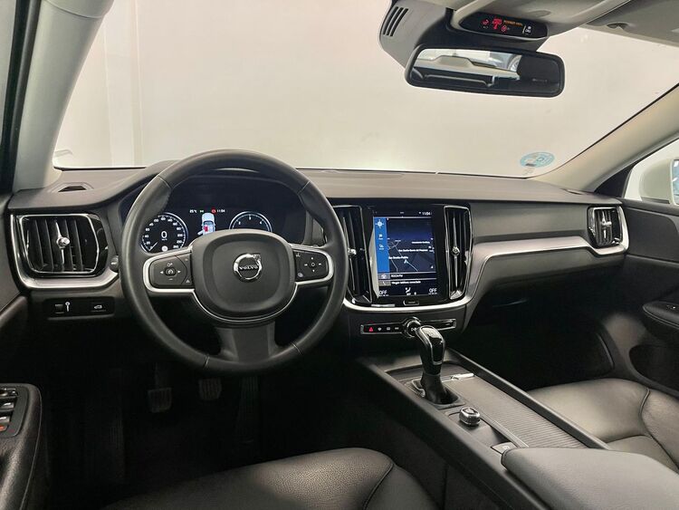 Volvo V60 MOMENTUM foto 9