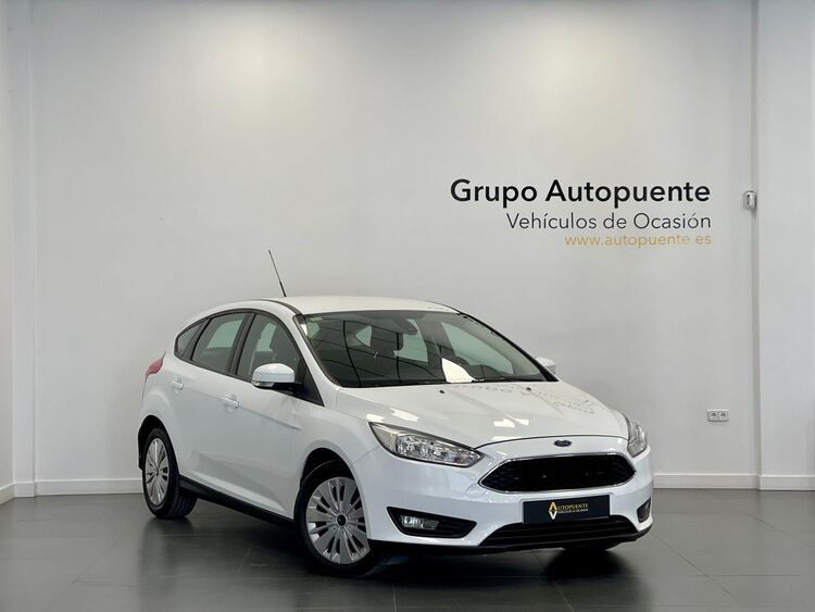 Ford Focus TREND foto 2