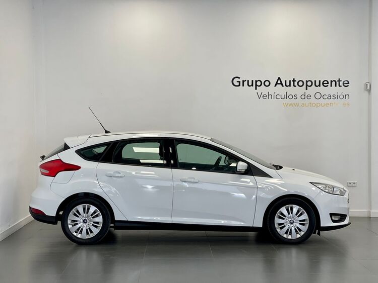 Ford Focus TREND foto 3
