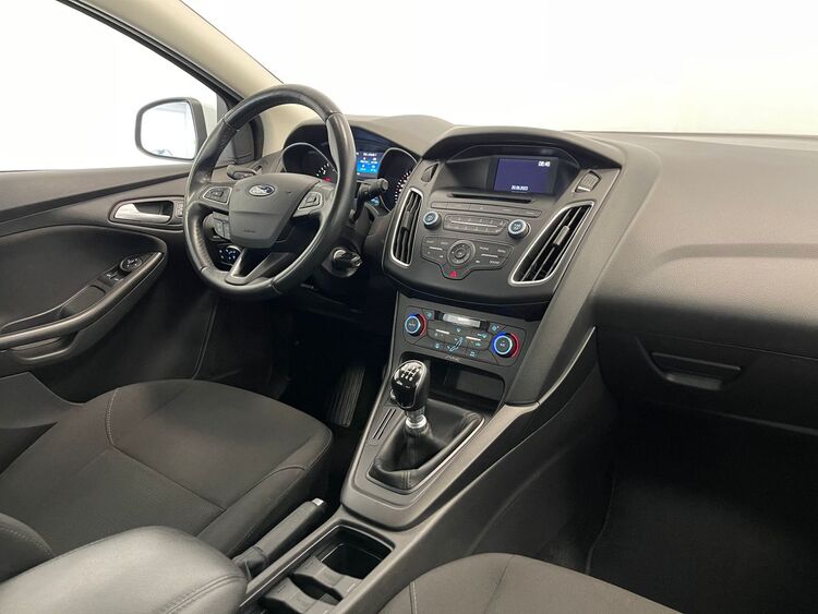 Ford Focus TREND foto 12