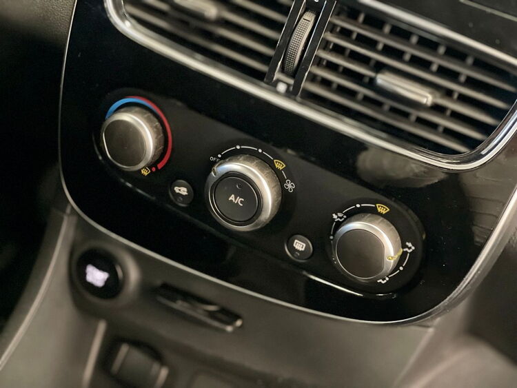 Renault Clio Business foto 32