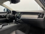 Volvo V90 Cross Country AUTO miniatura 26