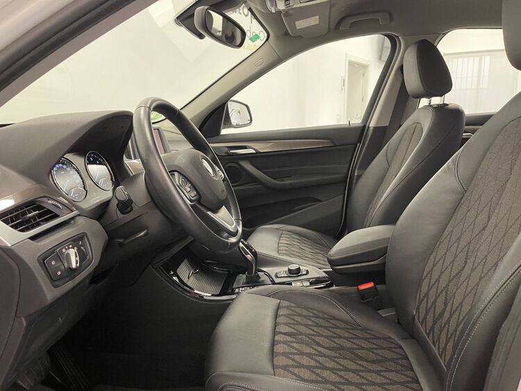 BMW X1 X LINE foto 16