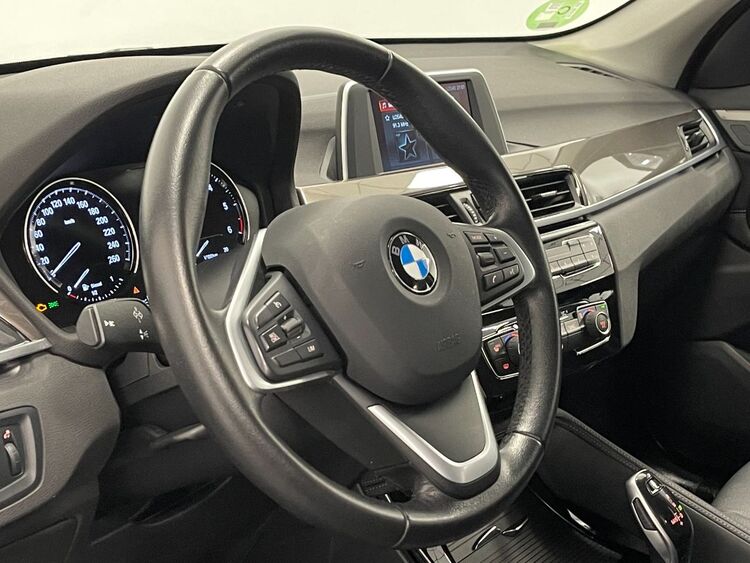 BMW X1 X LINE foto 21