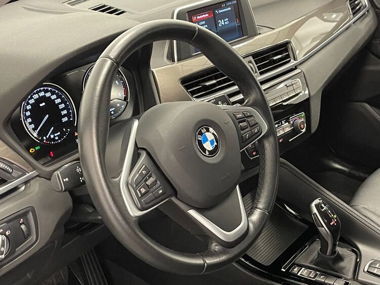 BMW X1 X LINE foto 22