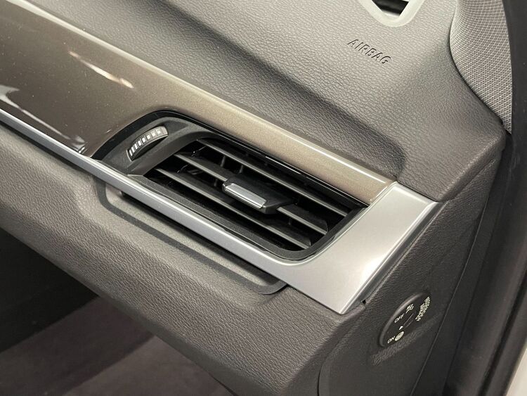 BMW X1 X LINE foto 34