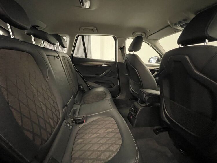 BMW X1 X LINE foto 48