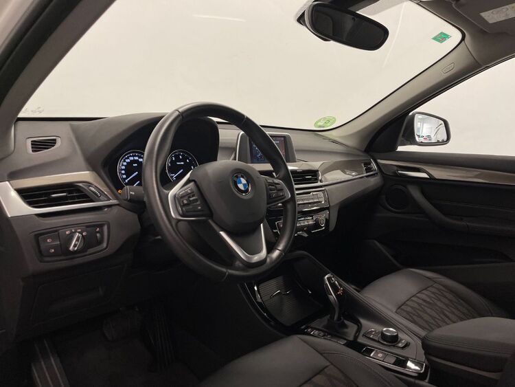 BMW X1 X LINE foto 8