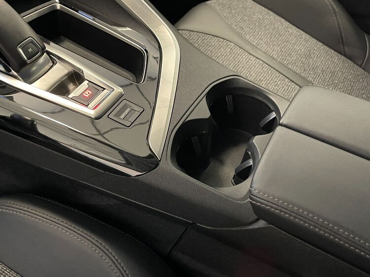 Peugeot 5008 ALLURE foto 28