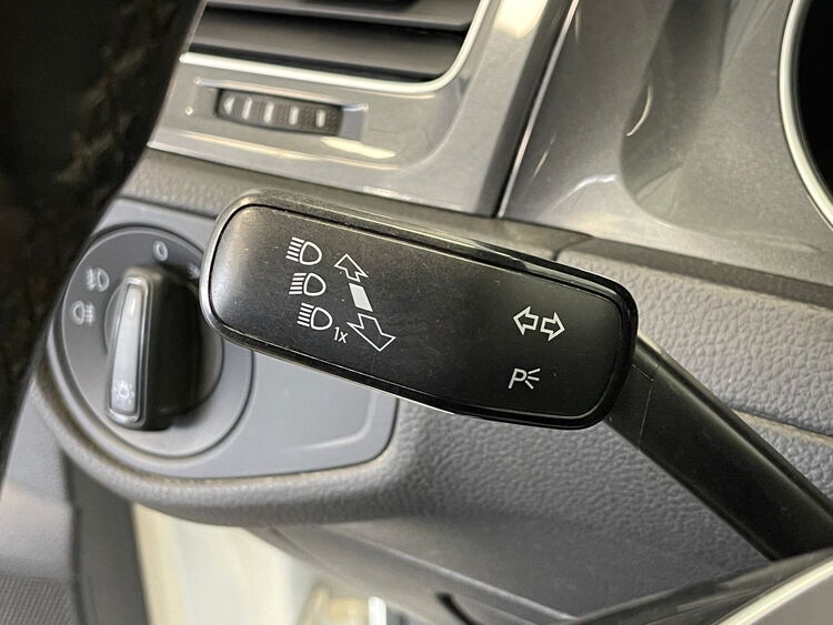 Volkswagen Golf Business foto 21