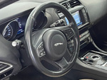 Jaguar XE PURE miniatura 22