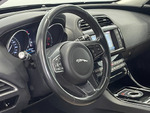 Jaguar XE PURE miniatura 23