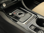 Jaguar XE PURE miniatura 29