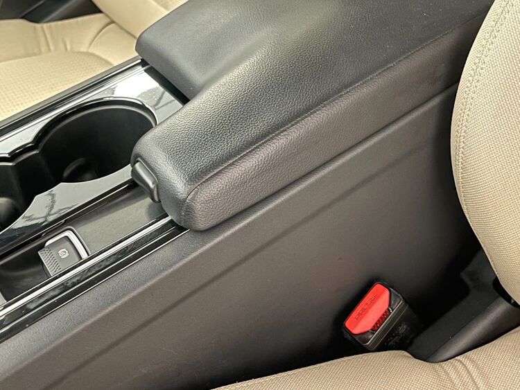 Jaguar XE PURE foto 27